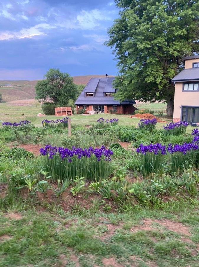 Valley Lakes Chalets Underberg Exterior photo